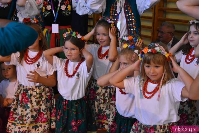 [DUŻO ZDJĘĆ] Poranne występy w Strzegomiu. Ruszyła 31. edycja Międzynarodowego Festiwalu Folkloru 