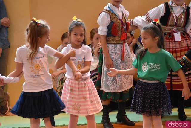 [DUŻO ZDJĘĆ] Poranne występy w Strzegomiu. Ruszyła 31. edycja Międzynarodowego Festiwalu Folkloru 