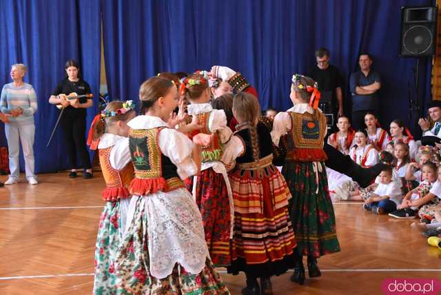 [DUŻO ZDJĘĆ] Poranne występy w Strzegomiu. Ruszyła 31. edycja Międzynarodowego Festiwalu Folkloru 