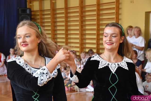 [DUŻO ZDJĘĆ] Poranne występy w Strzegomiu. Ruszyła 31. edycja Międzynarodowego Festiwalu Folkloru 