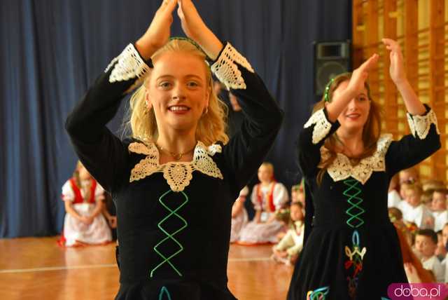[DUŻO ZDJĘĆ] Poranne występy w Strzegomiu. Ruszyła 31. edycja Międzynarodowego Festiwalu Folkloru 