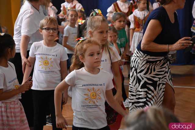 [DUŻO ZDJĘĆ] Poranne występy w Strzegomiu. Ruszyła 31. edycja Międzynarodowego Festiwalu Folkloru 