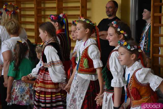[DUŻO ZDJĘĆ] Poranne występy w Strzegomiu. Ruszyła 31. edycja Międzynarodowego Festiwalu Folkloru 