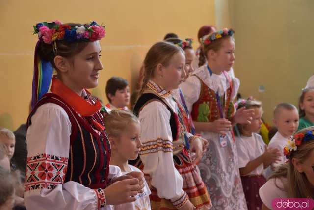 [DUŻO ZDJĘĆ] Poranne występy w Strzegomiu. Ruszyła 31. edycja Międzynarodowego Festiwalu Folkloru 