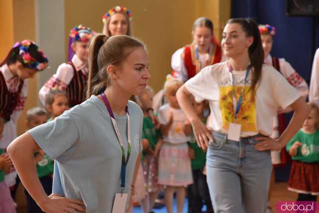 [DUŻO ZDJĘĆ] Poranne występy w Strzegomiu. Ruszyła 31. edycja Międzynarodowego Festiwalu Folkloru 