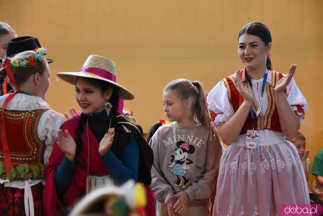 [DUŻO ZDJĘĆ] Poranne występy w Strzegomiu. Ruszyła 31. edycja Międzynarodowego Festiwalu Folkloru 