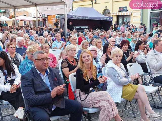[FOTO] Zespoły folklorystyczne z całego świata zaprezentowały się w Strzegomiu 