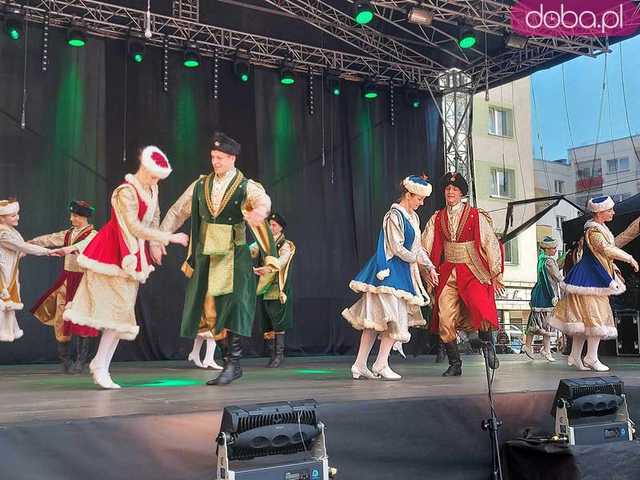 [FOTO] Zespoły folklorystyczne z całego świata zaprezentowały się w Strzegomiu 