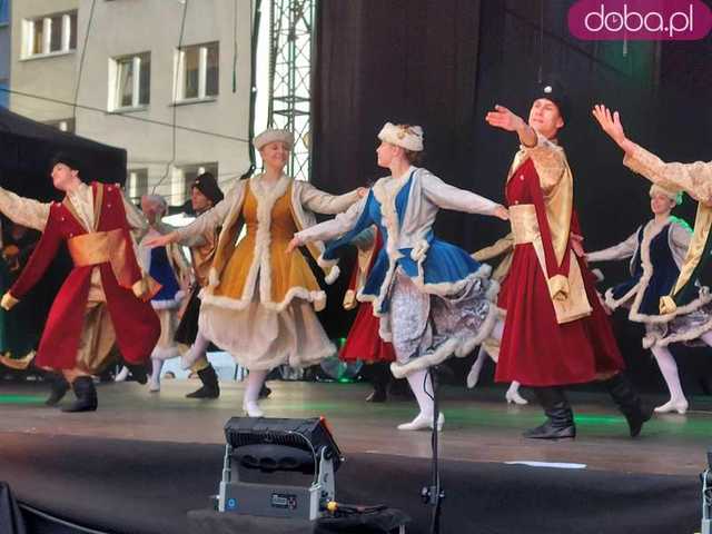 [FOTO] Zespoły folklorystyczne z całego świata zaprezentowały się w Strzegomiu 