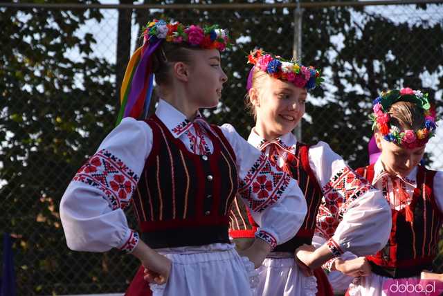 [DUŻO ZDJĘĆ] Dzień Kultury i Sportu w Rusku. Otwarto nowe boisko sportowe, wystąpił zespół z Ukrainy
