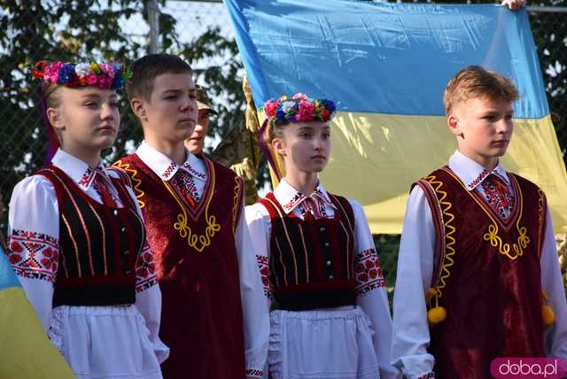 [DUŻO ZDJĘĆ] Dzień Kultury i Sportu w Rusku. Otwarto nowe boisko sportowe, wystąpił zespół z Ukrainy