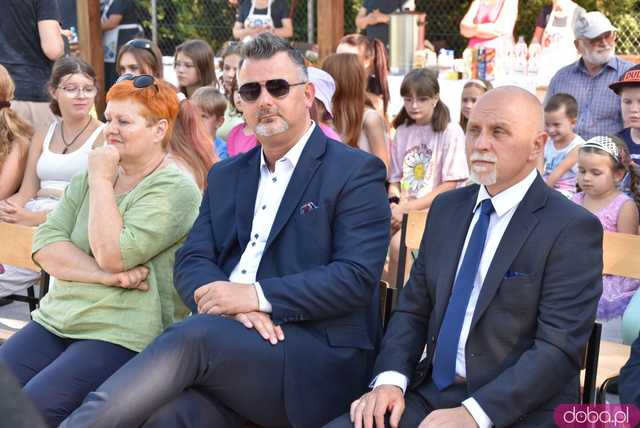 [DUŻO ZDJĘĆ] Dzień Kultury i Sportu w Rusku. Otwarto nowe boisko sportowe, wystąpił zespół z Ukrainy