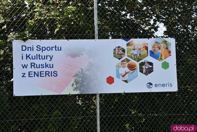 [DUŻO ZDJĘĆ] Dzień Kultury i Sportu w Rusku. Otwarto nowe boisko sportowe, wystąpił zespół z Ukrainy