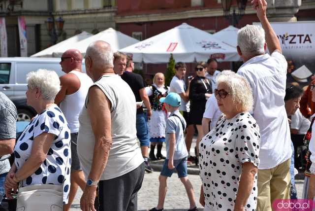 [FOTO] Rynek Świata podczas Festiwalu Folkloru w Strzegomiu