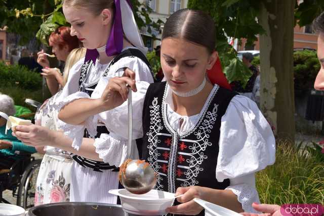 [FOTO] Rynek Świata podczas Festiwalu Folkloru w Strzegomiu