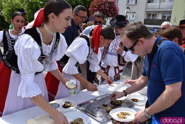 [FOTO] Rynek Świata podczas Festiwalu Folkloru w Strzegomiu