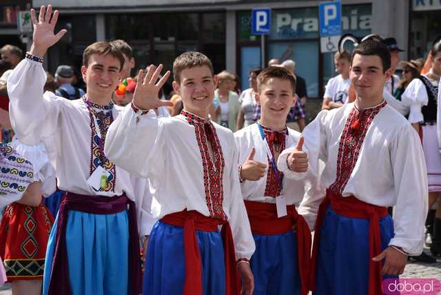 [FOTO] Rynek Świata podczas Festiwalu Folkloru w Strzegomiu