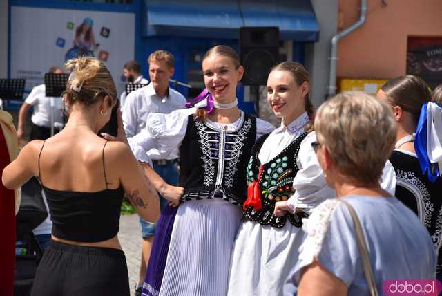 [FOTO] Rynek Świata podczas Festiwalu Folkloru w Strzegomiu