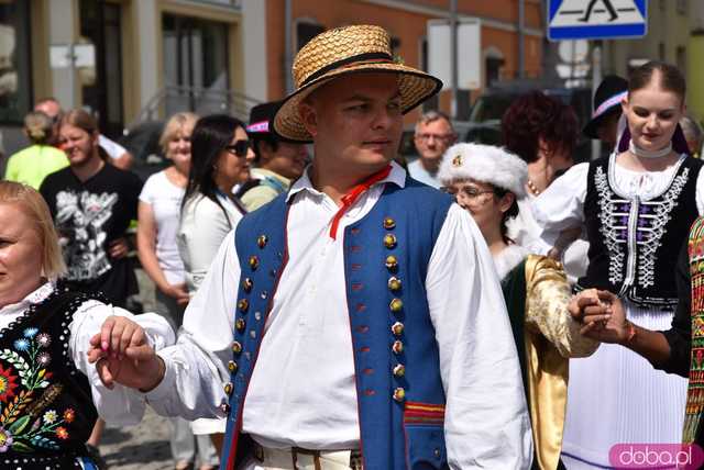 [FOTO] Rynek Świata podczas Festiwalu Folkloru w Strzegomiu