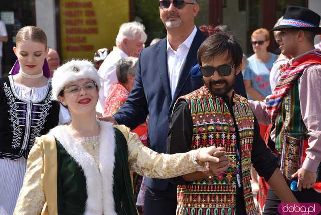[FOTO] Rynek Świata podczas Festiwalu Folkloru w Strzegomiu