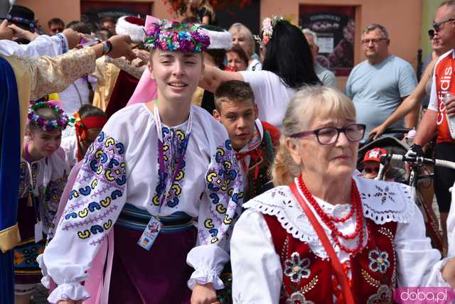 [FOTO] Rynek Świata podczas Festiwalu Folkloru w Strzegomiu