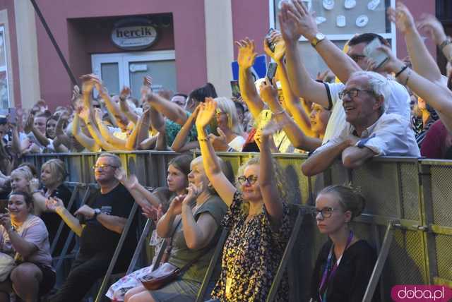 [WIDEO, FOTO] Koncert zespołu Feel na zakończenie tegorocznego Festiwalu Folkloru