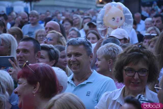 [WIDEO, FOTO] Koncert zespołu Feel na zakończenie tegorocznego Festiwalu Folkloru