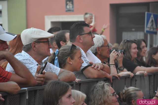 [WIDEO, FOTO] Koncert zespołu Feel na zakończenie tegorocznego Festiwalu Folkloru