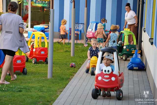 Specjalne żagle chronią przed słońcem i umilają zabawę na świeżym powietrzu [FOTO]