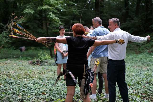 Pasjonaci łucznictwa rywalizowali podczas turnieju w Łażanach i Żarowie [FOTO]