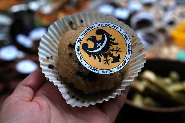 Pasjonaci łucznictwa rywalizowali podczas turnieju w Łażanach i Żarowie [FOTO]