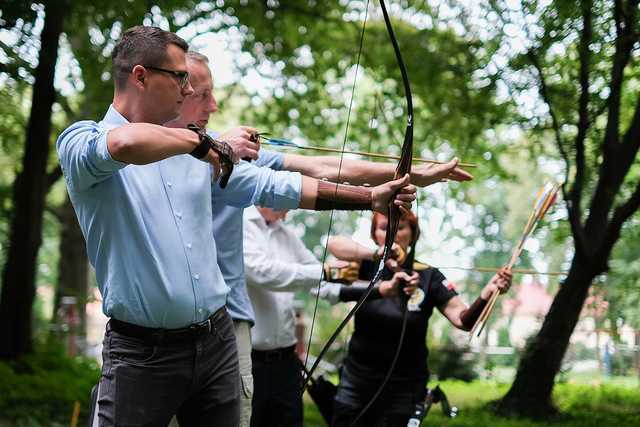 Pasjonaci łucznictwa rywalizowali podczas turnieju w Łażanach i Żarowie [FOTO]