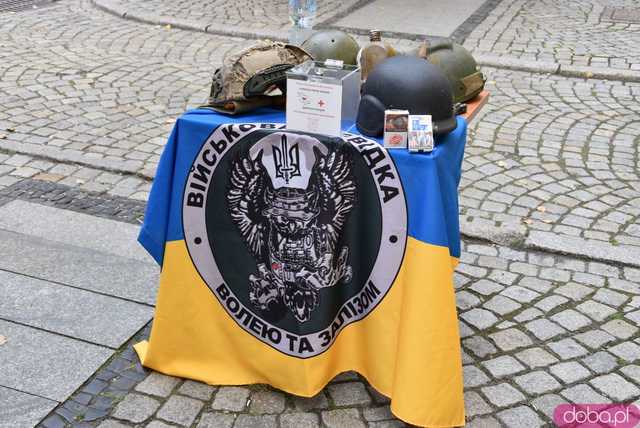 [WIDEO, FOTO] Świętowali Dzień Niepodległości Ukrainy na świdnickim rynku