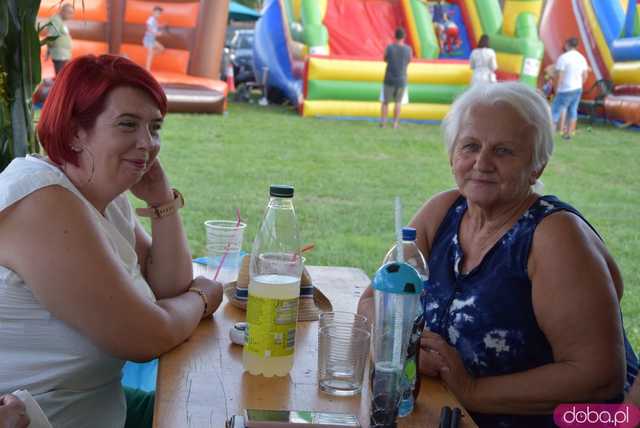 [FOTO] Mieszkańcy gminy Dobromierz podziękowali za plony. Trwają dożynki gminne w Borowie