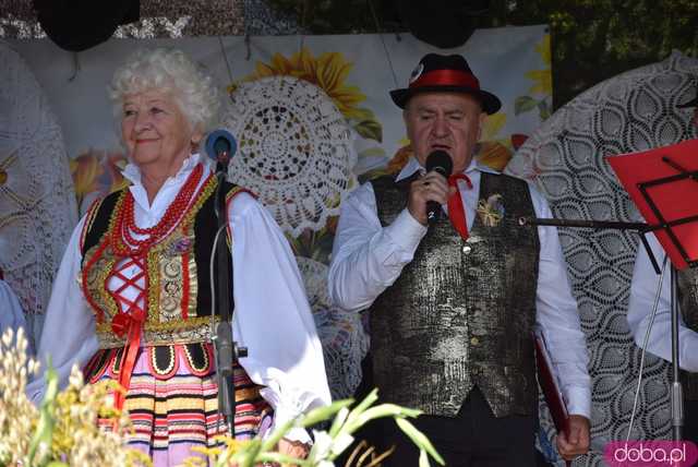[FOTO] Mieszkańcy gminy Dobromierz podziękowali za plony. Trwają dożynki gminne w Borowie