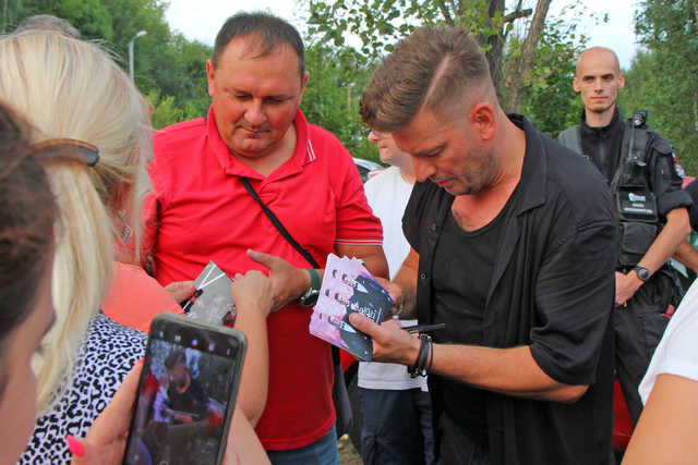 [FOTO] Mieszkańcy gminy Dobromierz podziękowali za plony. Trwają dożynki gminne w Borowie