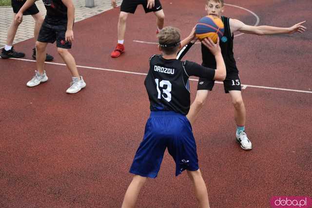 [FOTO] Zacięta rywalizacja i świetna zabawa podczas Domino Streetball Cup 