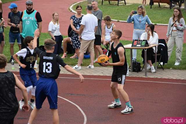 [FOTO] Zacięta rywalizacja i świetna zabawa podczas Domino Streetball Cup 