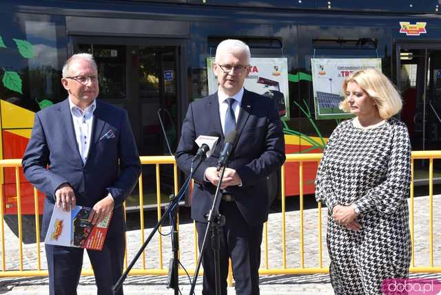 [FOTO] Otwarto stację ładowania autobusów elektrycznych w Świdnicy