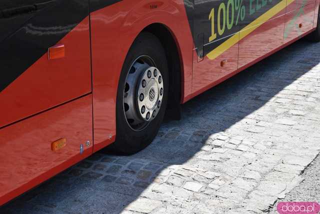 [FOTO] Otwarto stację ładowania autobusów elektrycznych w Świdnicy