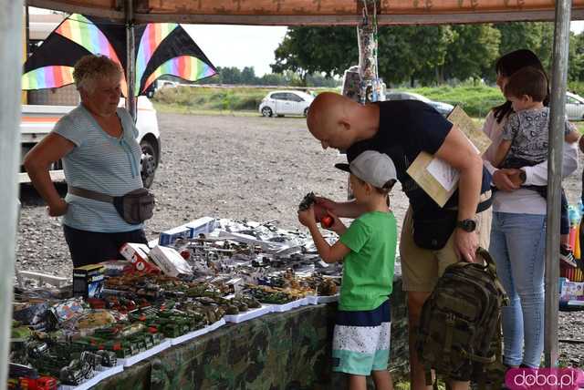 [WIDEO, FOTO] Moc atrakcji na Pikniku Lotniczym w Świebodzicach