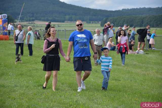 [WIDEO, FOTO] Moc atrakcji na Pikniku Lotniczym w Świebodzicach