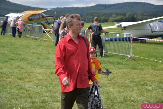 [WIDEO, FOTO] Moc atrakcji na Pikniku Lotniczym w Świebodzicach