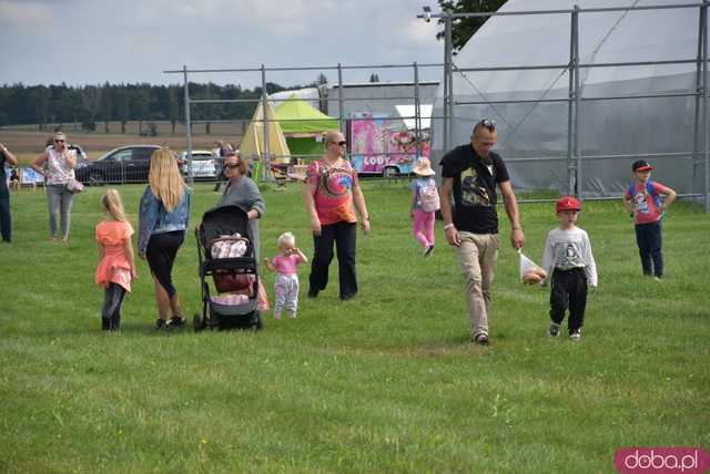 [WIDEO, FOTO] Moc atrakcji na Pikniku Lotniczym w Świebodzicach