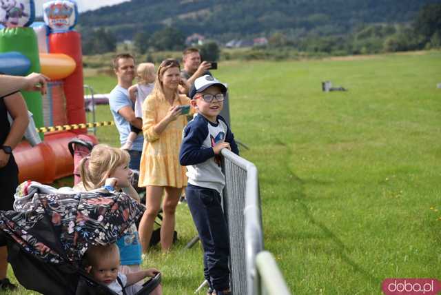 [WIDEO, FOTO] Moc atrakcji na Pikniku Lotniczym w Świebodzicach