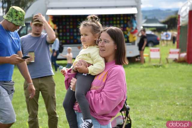 [WIDEO, FOTO] Moc atrakcji na Pikniku Lotniczym w Świebodzicach