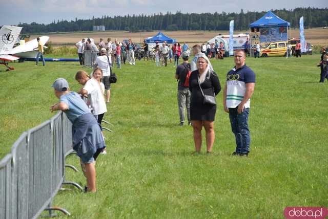 [WIDEO, FOTO] Moc atrakcji na Pikniku Lotniczym w Świebodzicach