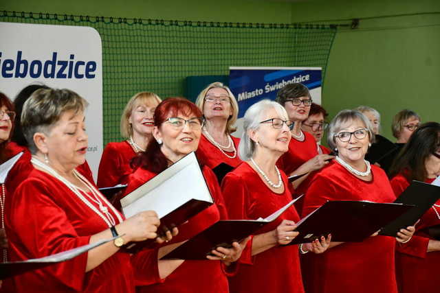 [FOTO] Koncert Operetki Wrocławskiej i Chóru Seniora w Świebodzicach za nami