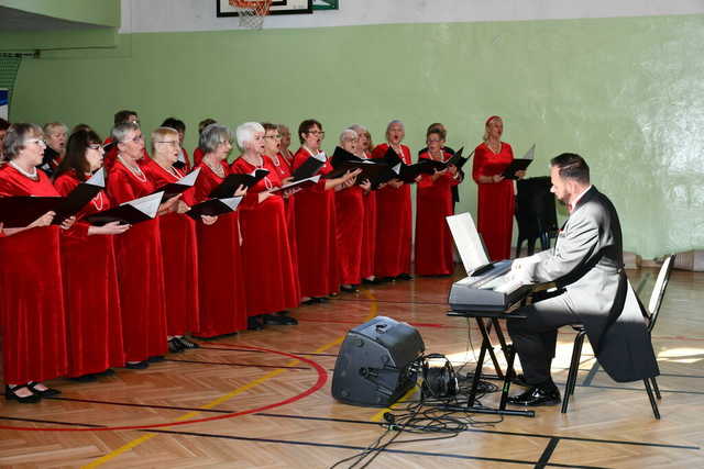 [FOTO] Koncert Operetki Wrocławskiej i Chóru Seniora w Świebodzicach za nami