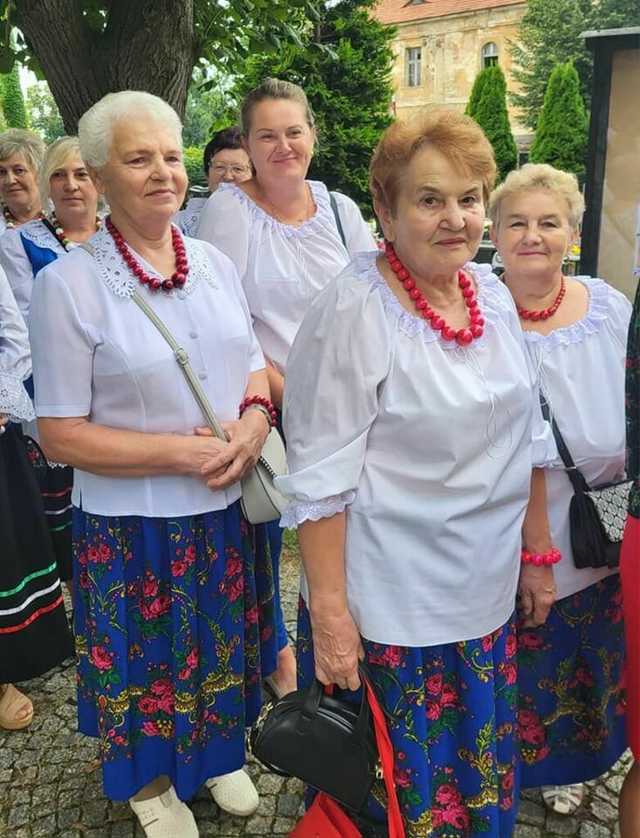 Mieszkańcy sołectw gminy Żarów w podziękowaniu za plony. Za nami dożynki parafialne [FOTO]